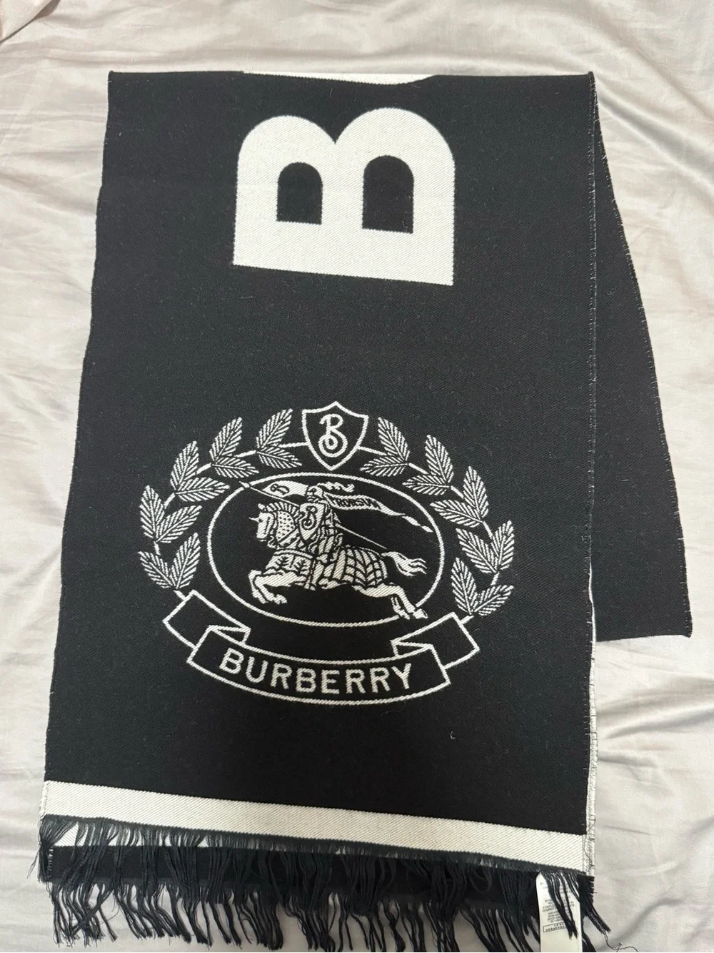 Burberry Black & White Logo wool Scarf